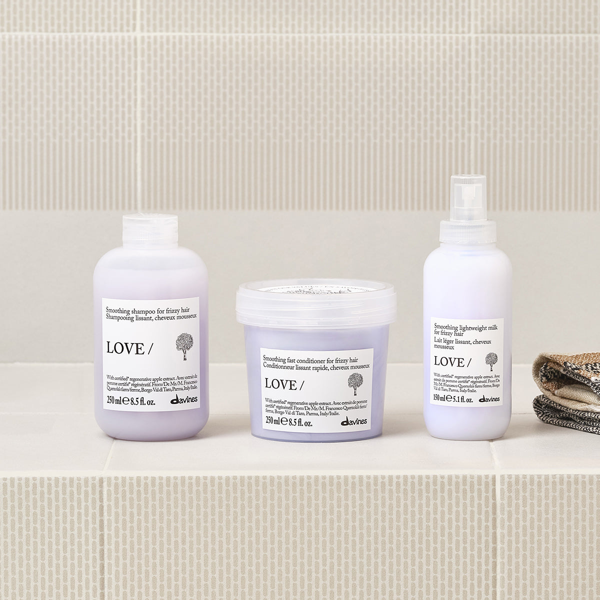 Davines LOVE Smoothing Shampoo + Conditioner - Kit lisciante per capelli indisciplinati