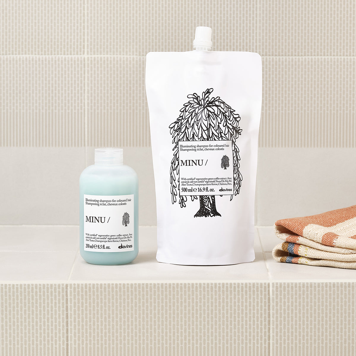 Davines MINU Shampoo - Shampoo per capelli colorati illuminante e protettivo