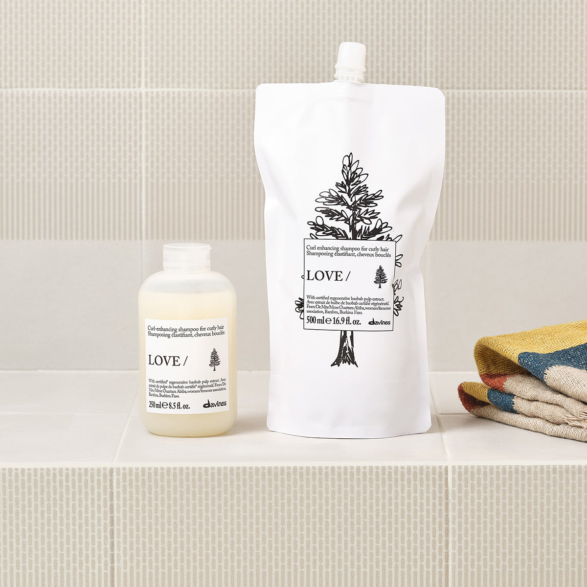 Davines-70123-LOVE-CURL-SH-REFILL-500ML-8004608296478-SITUATIONAL-1.jpg