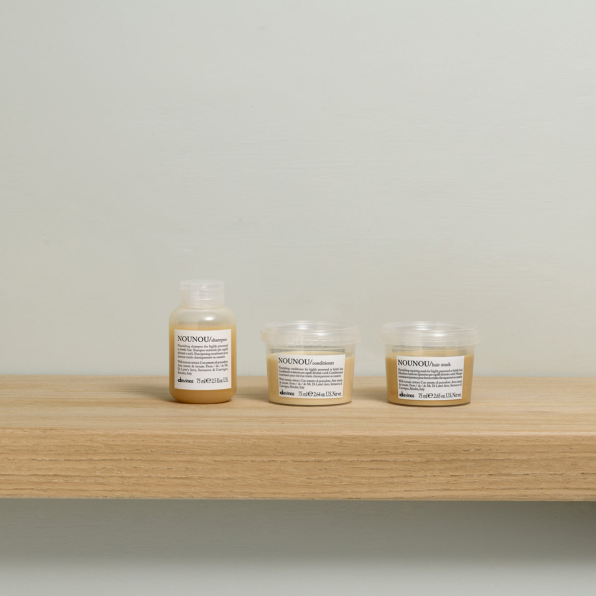 Translation missing: it.products.general.vendor: ESSENTIAL HAIRCARE NOUNOU Conditioner  Balsamo ricco e districante per capelli secchi, fragili o trattati. Nutre, idrata e ammorbidisce, per capelli setosi e luminosi. -100x.jpg?v=1753972717