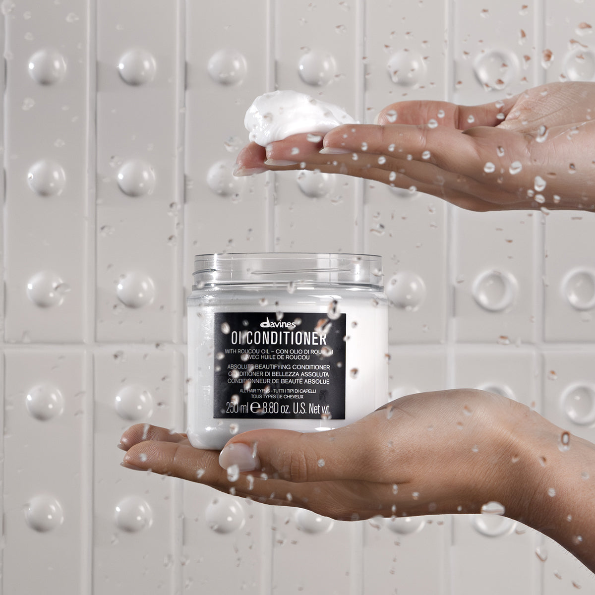 Davines OI Conditioner - Crema condizionante per capelli che dona morbidezza, idratazione e lucentezza