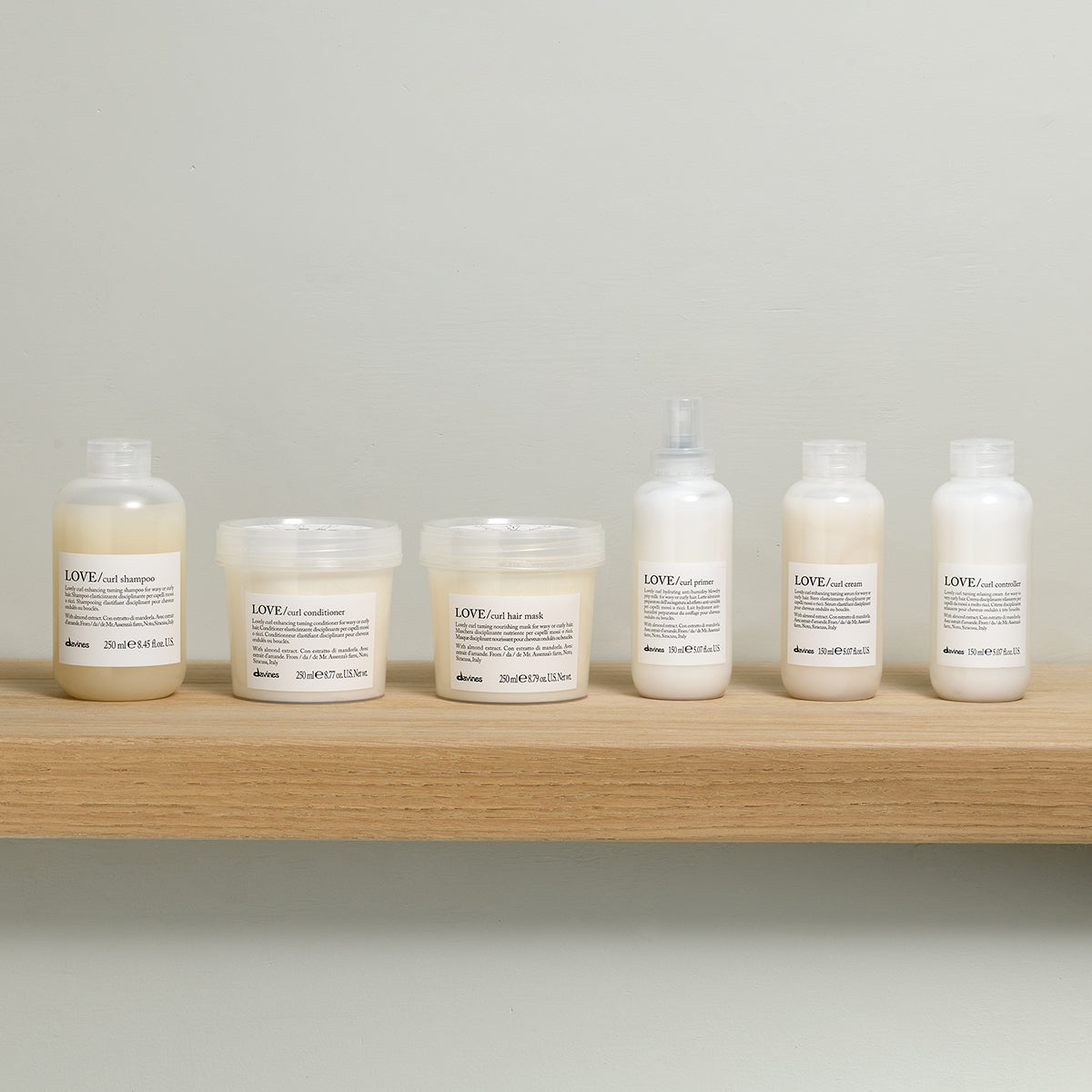 Translation missing: it.products.general.vendor: SET Kit LOVE Curl  Routine elasticizzante per capelli ricci o mossi -ac7b8f85-d184-4823-a5c2-5971dbe2a9b8