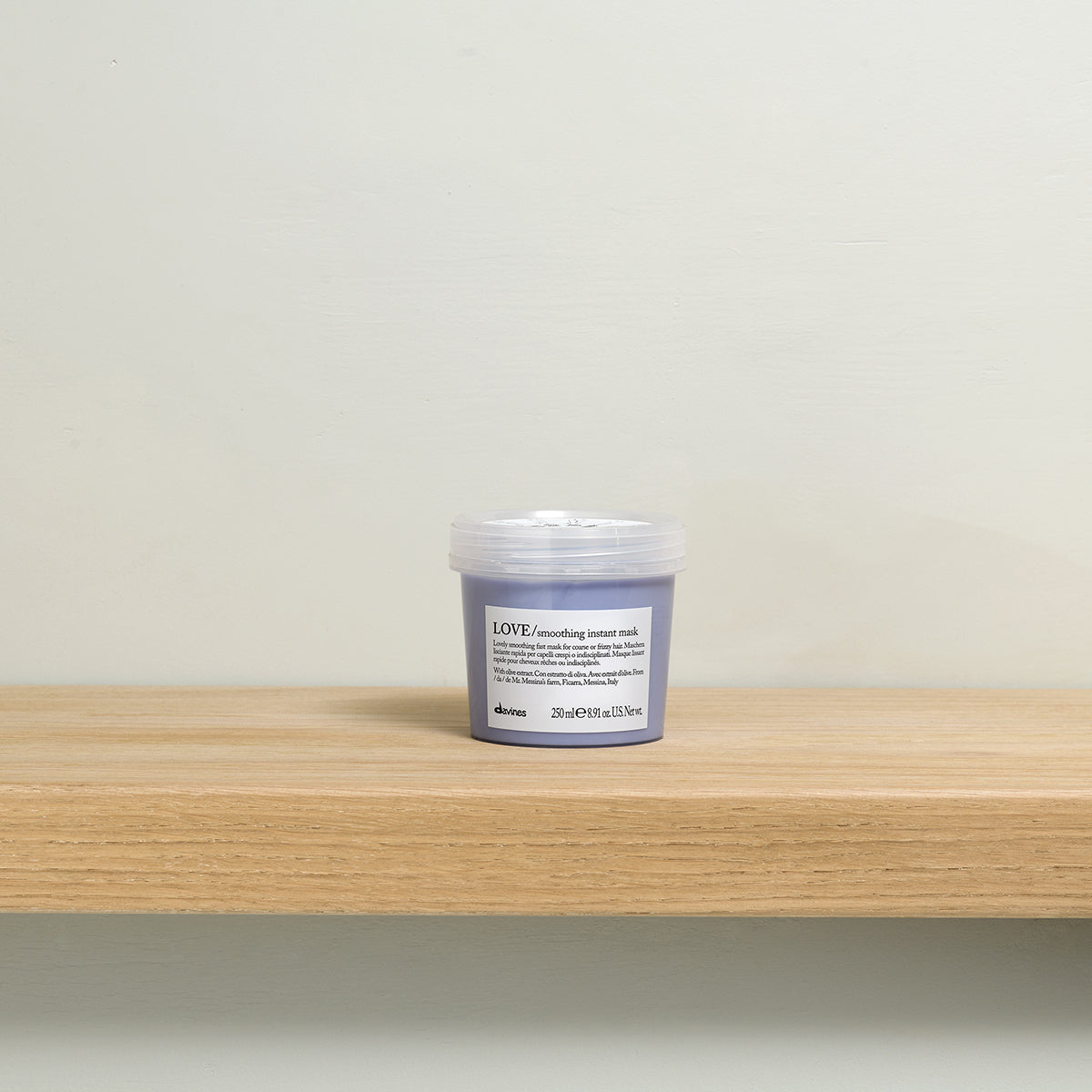 Translation missing: it.products.general.vendor: ESSENTIAL HAIRCARE LOVE Smoothing Instant Mask  Maschera lisciante rapida per capelli crespi o indisciplinati -100x.jpg?v=1731422618