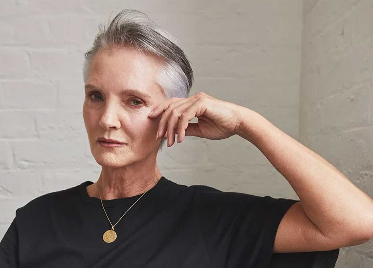 Davines - Capelli bianchi taglio moderno