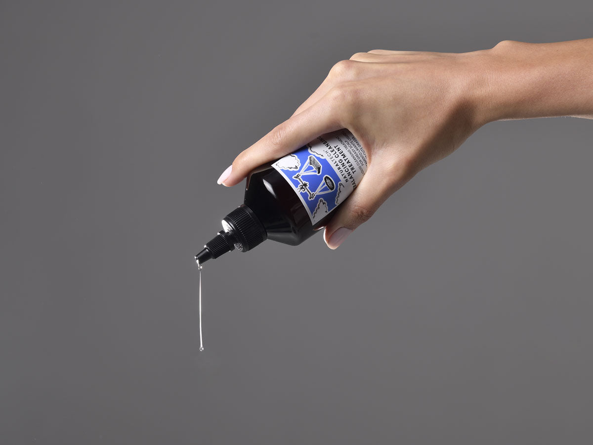 Capelli grassi: cause e rimedi