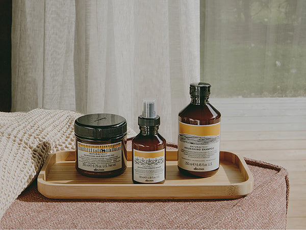 Addio capelli secchi: la guida alla cura dei capelli in autunno