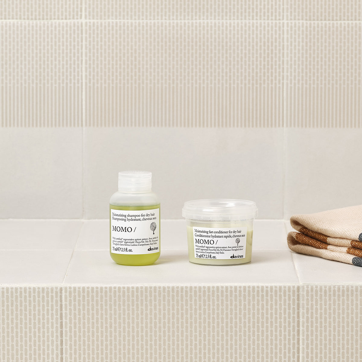 
Davines MOMO Conditioner - Balsamo idratante per capelli secchi