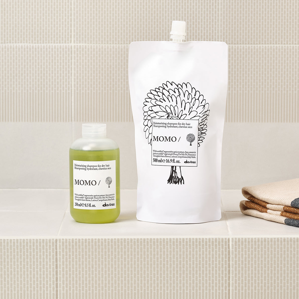 Davines-70044-MOMO-SH-REFILL-500ML-8004608295914-SITUATIONAL-1.jpg