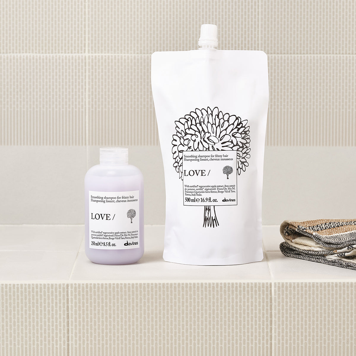 Davines-70063-LOVE-SM-SH-REFILL-500ML-8004608296041-SITUATIONAL-1.jpg