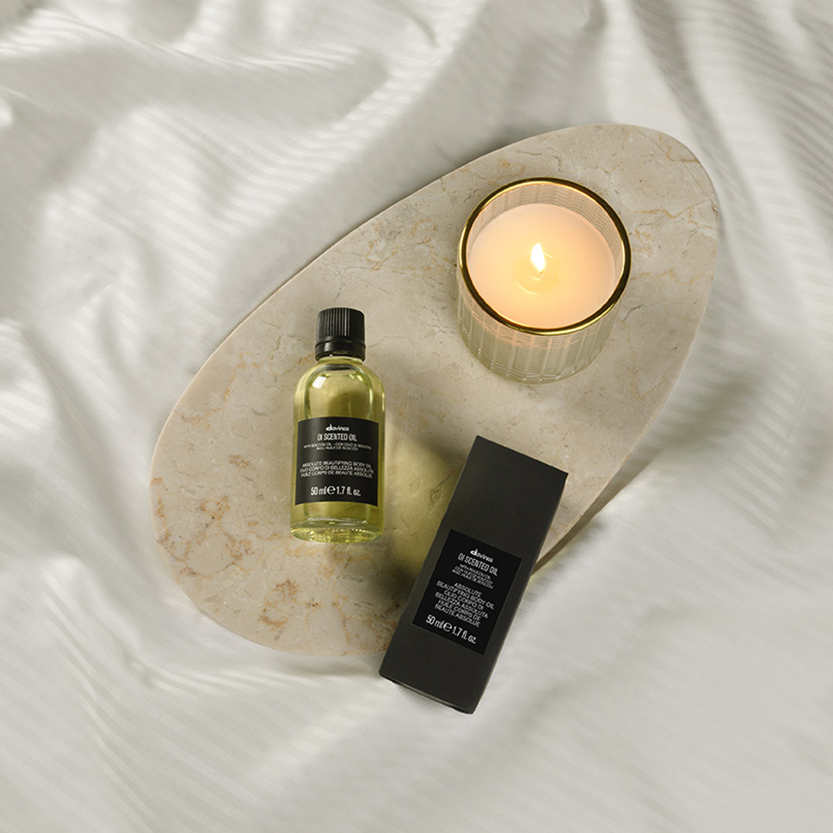 
Davines OI Scented Oil - Olio corpo nutriente e profumato